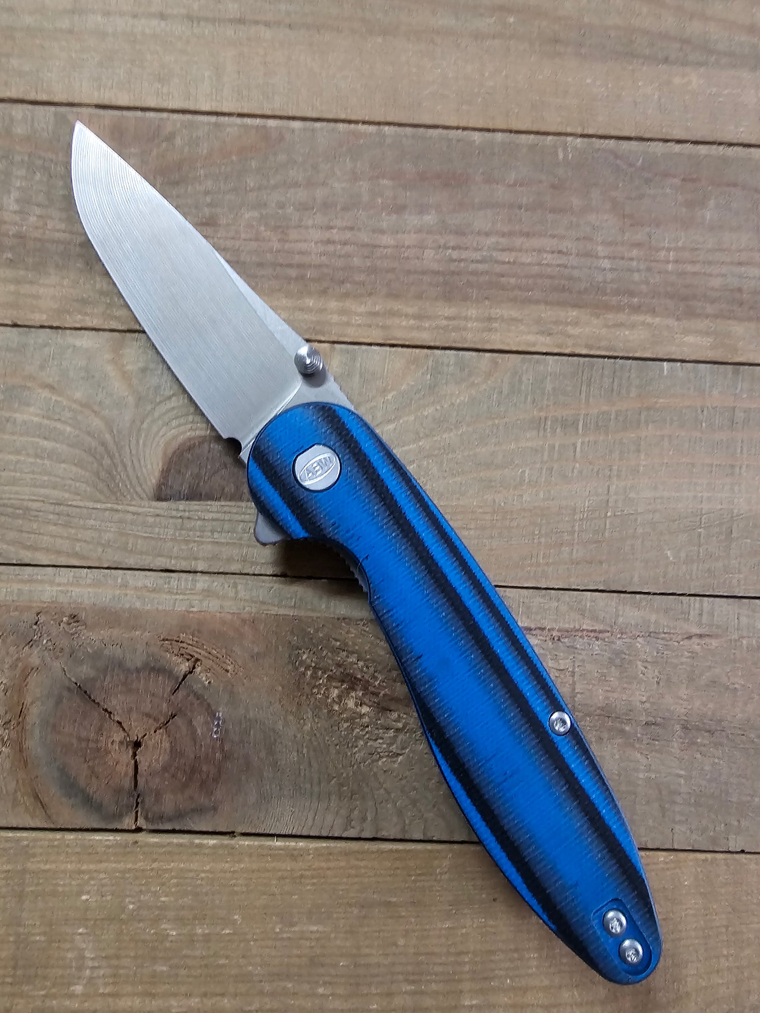 MODEL 1 V7 DROP POINT BLADE (CHOOSE YOUR SCALE COLOR)